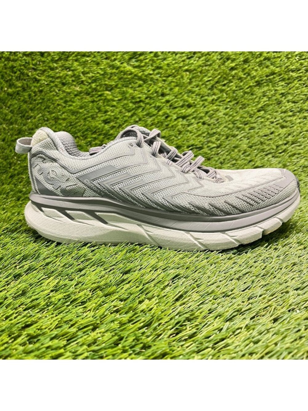 Hoka One One Clifton 4 x Outdoor Voices Women Size 7 Gray Running Shoes Sneakers